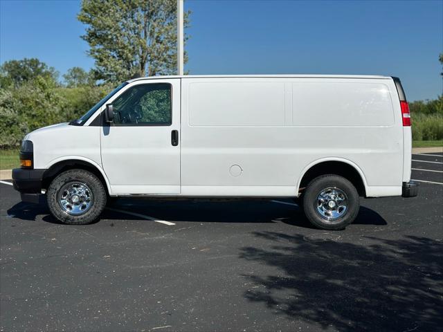 2021 chevrolet express 2500 rwd 2500 regular wheelbase wt
