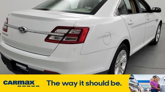 2016 Ford Taurus