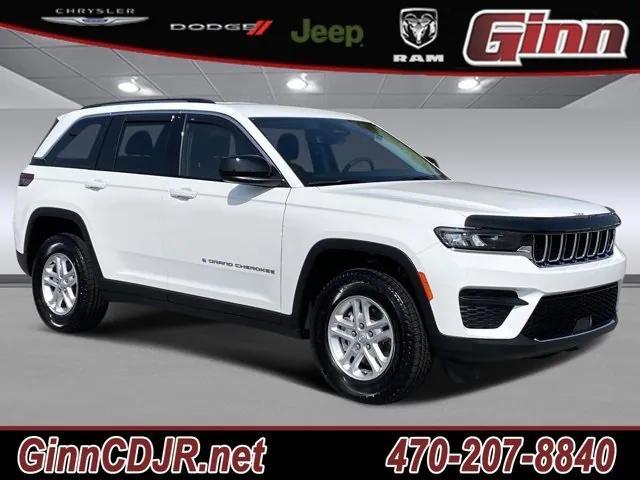 2023 jeep grand cherokee laredo 4x4