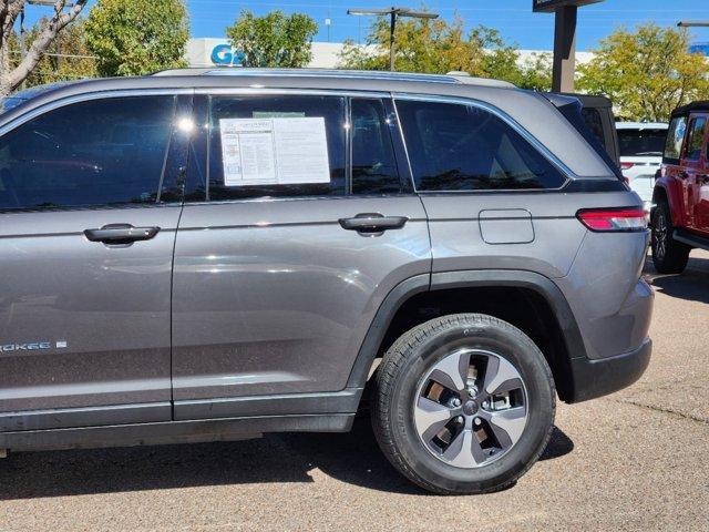 2022 jeep grand cherokee 4xe base