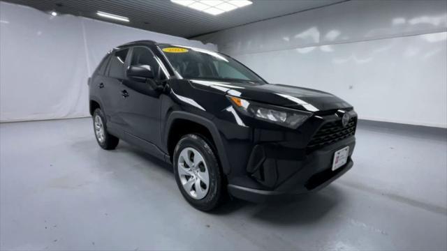 2021 toyota rav4 le