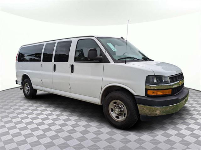 2020 chevrolet express 3500 rwd 3500 extended wheelbase lt