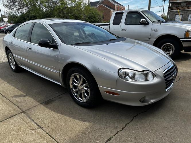 2001 chrysler lhs in milford, ohio