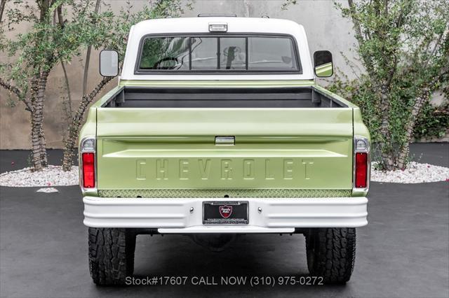 1972 chevrolet suburban