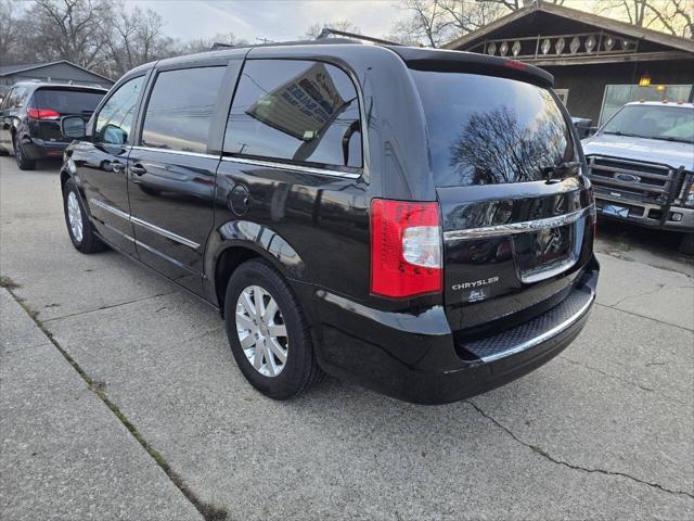 2014 chrysler town & country touring