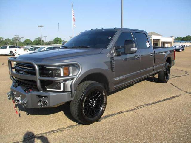 2022 ford f-250 lariat