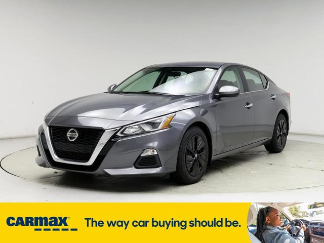 2019 nissan altima s