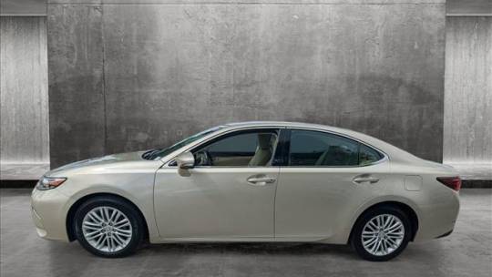 2016 Lexus ES