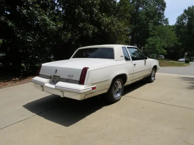 1987 oldsmobile cutlass salon base coupe 2-door 5.0l