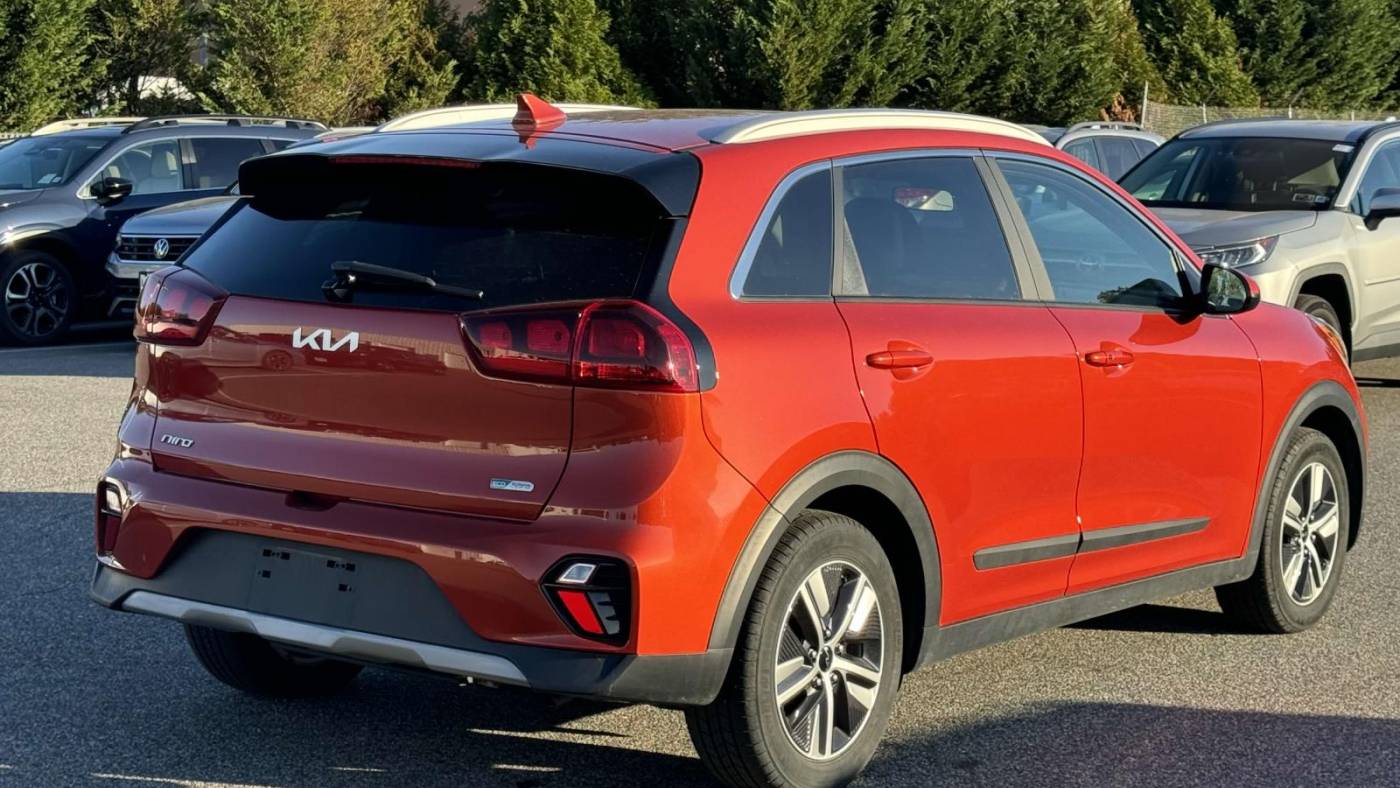 2022 kia niro lxs