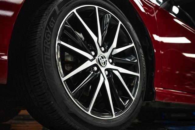 2023 toyota camry se