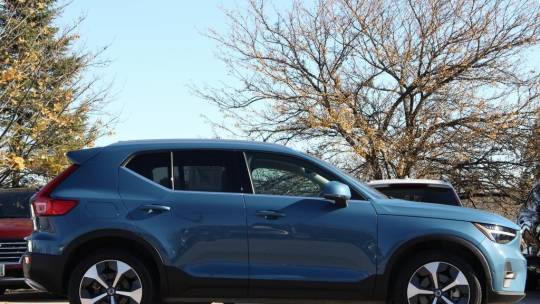 2024 Volvo XC40