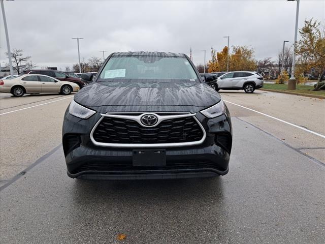 2023 toyota highlander l