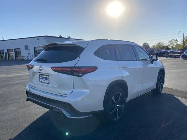 2021 toyota highlander xse