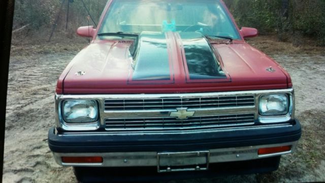 1982 gmc s-15 set up for drag racing, 2speed transmission *no engine*