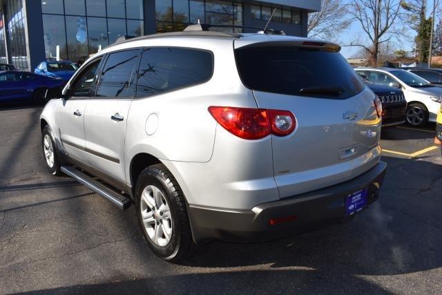 used 2011 chevrolet traverse awd ls huntington, ny 11743 for sale in bay hills, new york