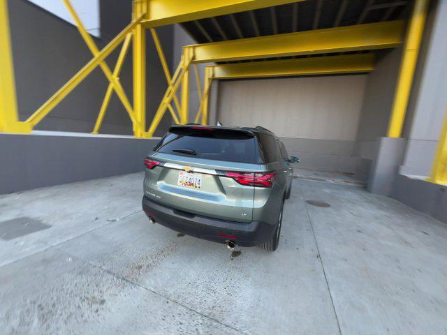 2023 chevrolet traverse lt cloth
