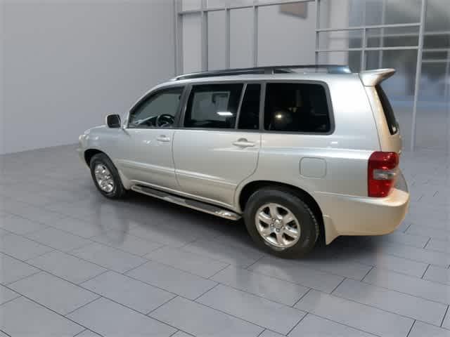 2004 toyota highlander base