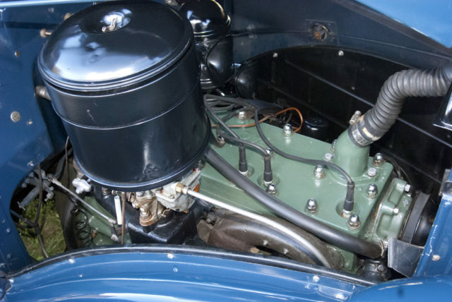 1937 packard 115c 4-door sedan