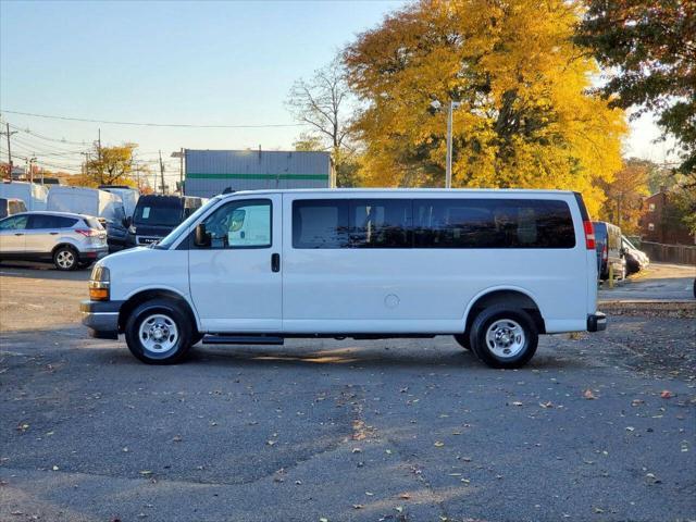 2020 chevrolet express 3500 lt 3500 3dr extended passenger van
