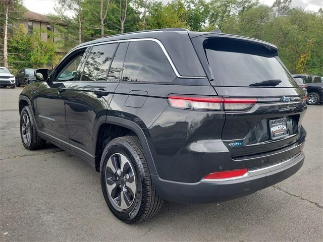 2023 jeep grand cherokee 4xe base
