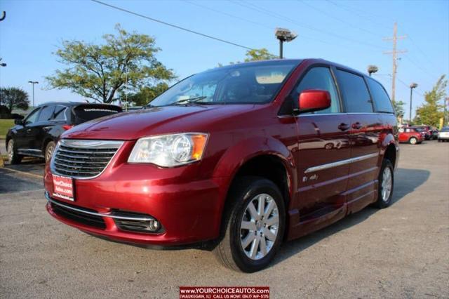 2016 chrysler town & country touring