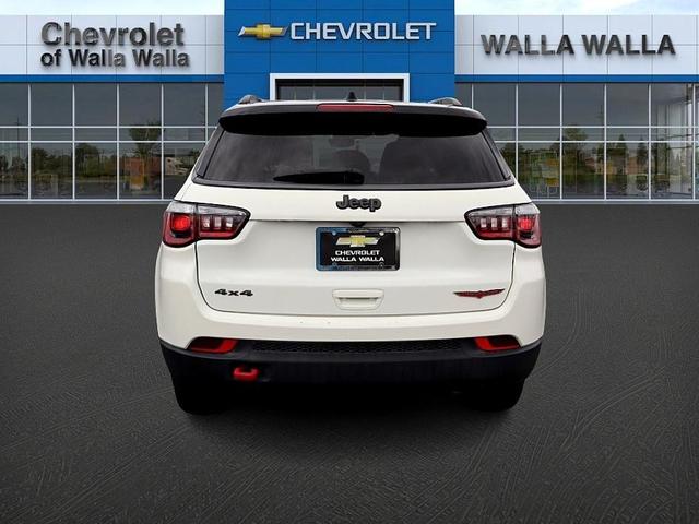 2020 jeep compass trailhawk