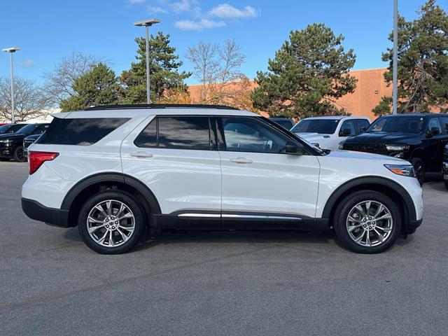 2021 ford explorer xlt