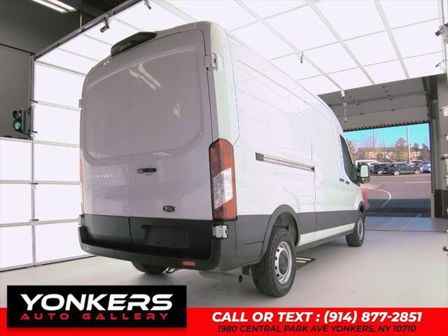2023 ford transit-250 base