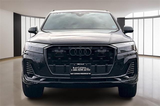 2025 audi q7 45 premium plus
