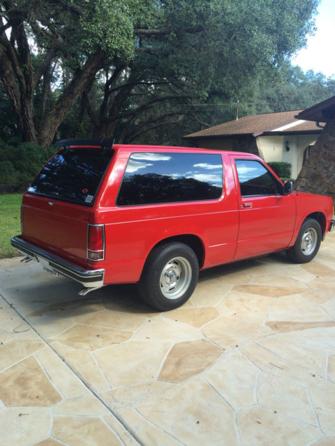 1985 chevrolet s-10 blazer, tahoe with v8 motor, mint condition viper red paint