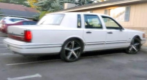 1995 lincoln towncar in oregon by owner