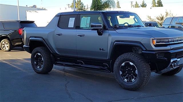 2022 gmc hummer ev base