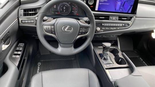 2024 Lexus ES