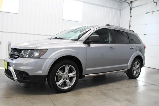 2017 dodge journey crossroad