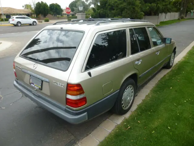 1987 mercedes benz 300td (300tdt) station wagon - rare - 131k miles