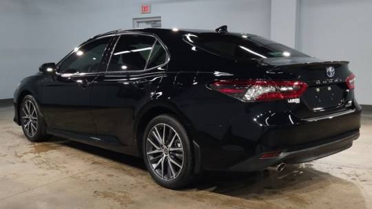 2023 toyota camry hybrid xle