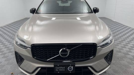 2023 volvo xc60 b6 ultimate dark theme