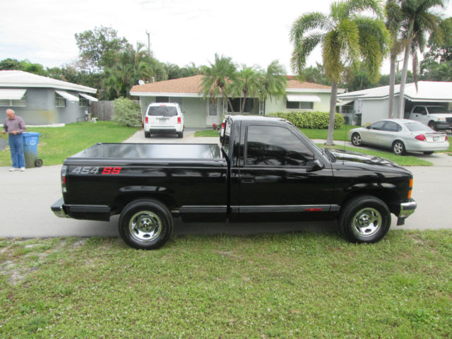 1990 chevy 454 ss truck. show condition fresh rebuilt drive train must see