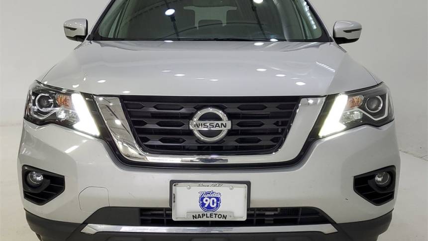 2018 nissan pathfinder sv