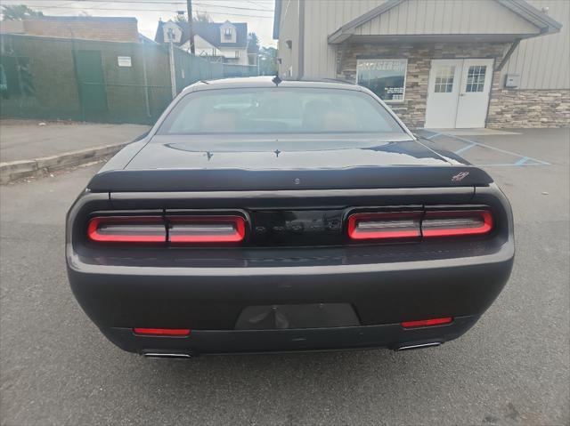 2018 dodge challenger gt