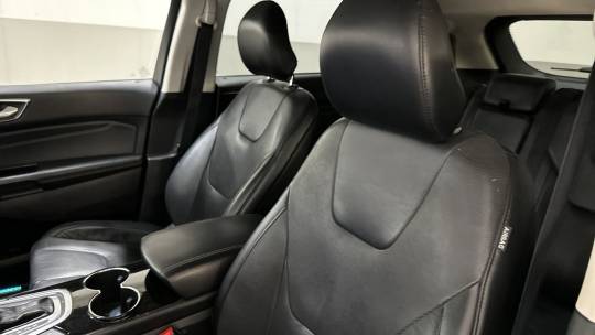 2016 Ford Edge