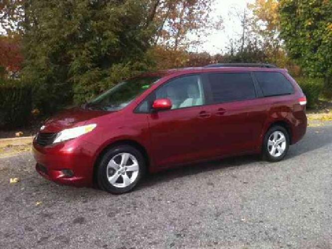 2012 toyota sienna in york, pa