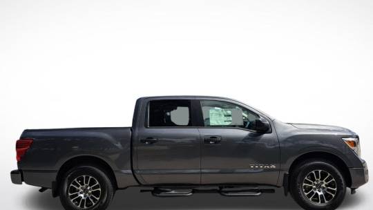 2023 Nissan Titan