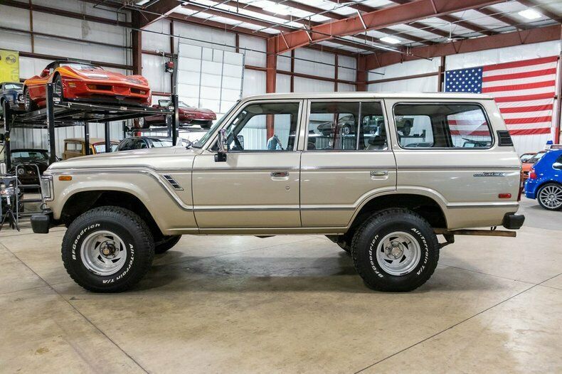 1990 toyota land cruiser 147530 miles beige metallic suv 4.0l i6 automatic