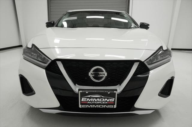 2022 nissan maxima sv