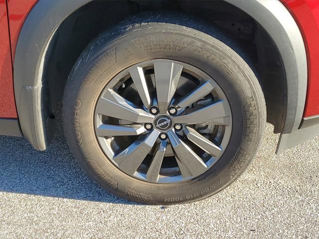 2023 nissan pathfinder sv