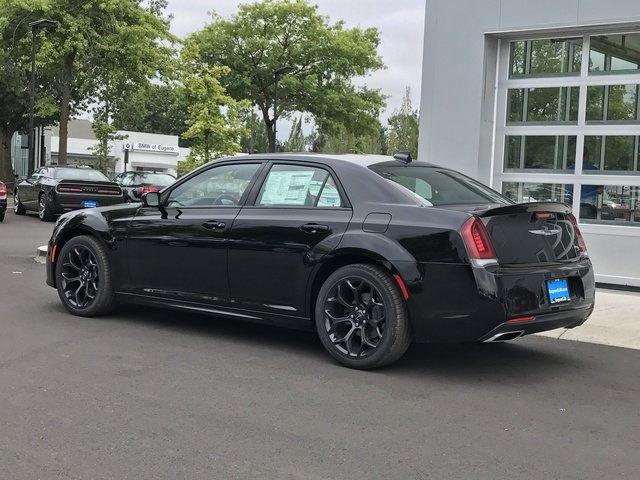 new 2019 chrysler 300 s eugene, or 97401 for sale in college crest, oregon