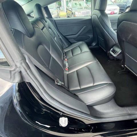 2019 tesla model 3 mid range