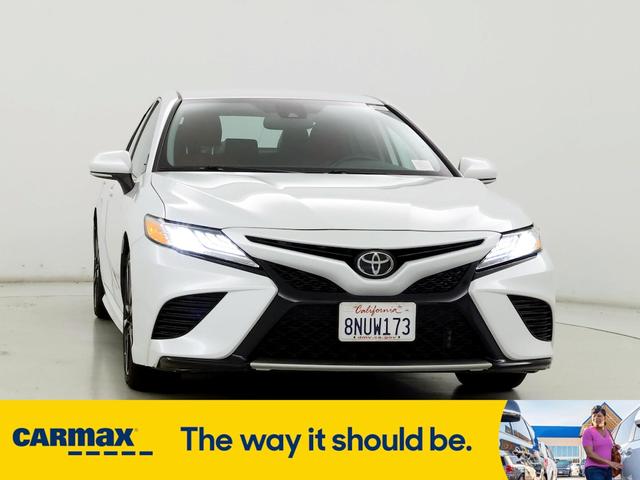 2020 toyota camry xse